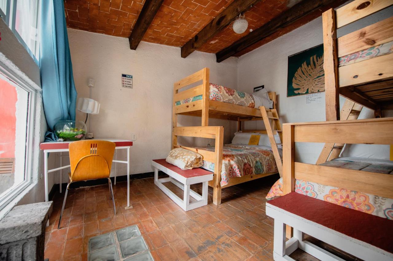 Hostel Mexico Df Airport Exterior photo